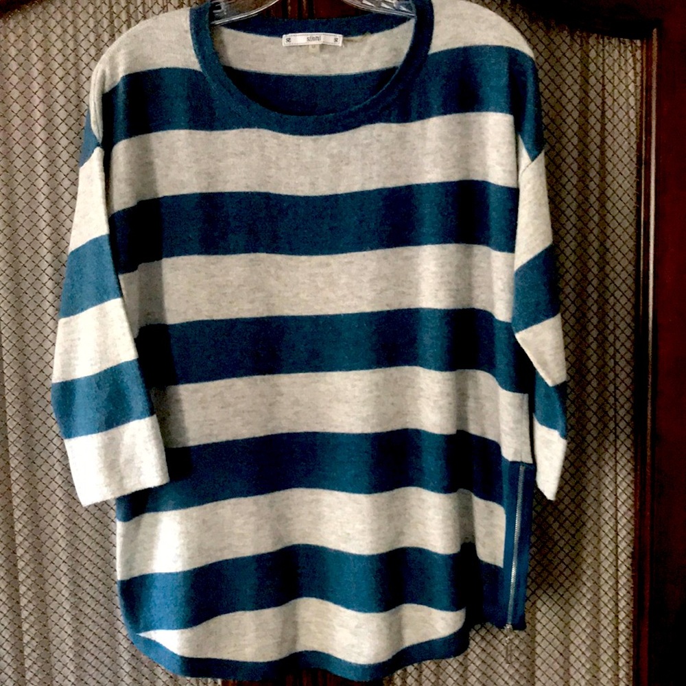 Sioni wool blend sweater.